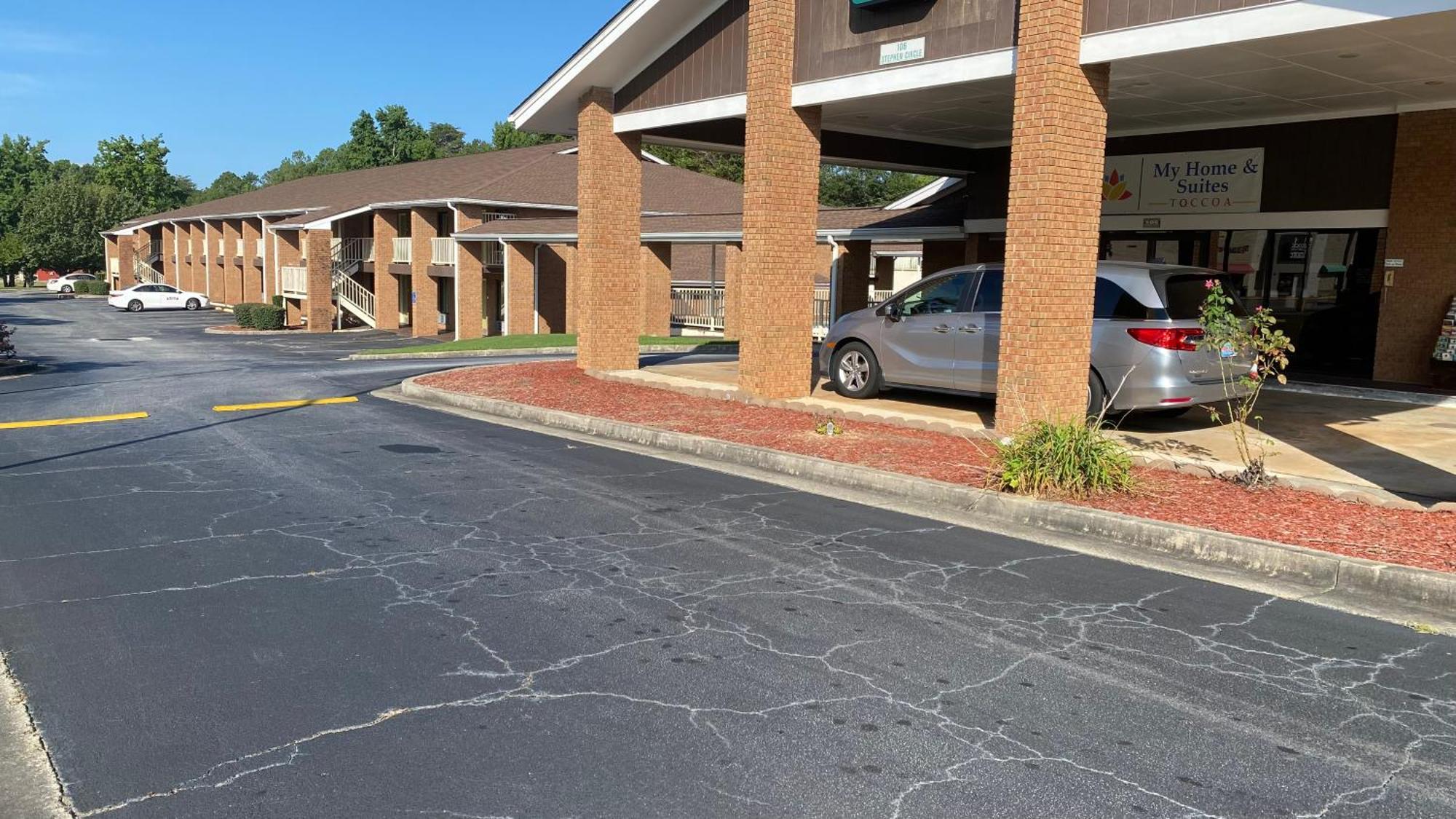 My Home & Suites Toccoa Exterior photo
