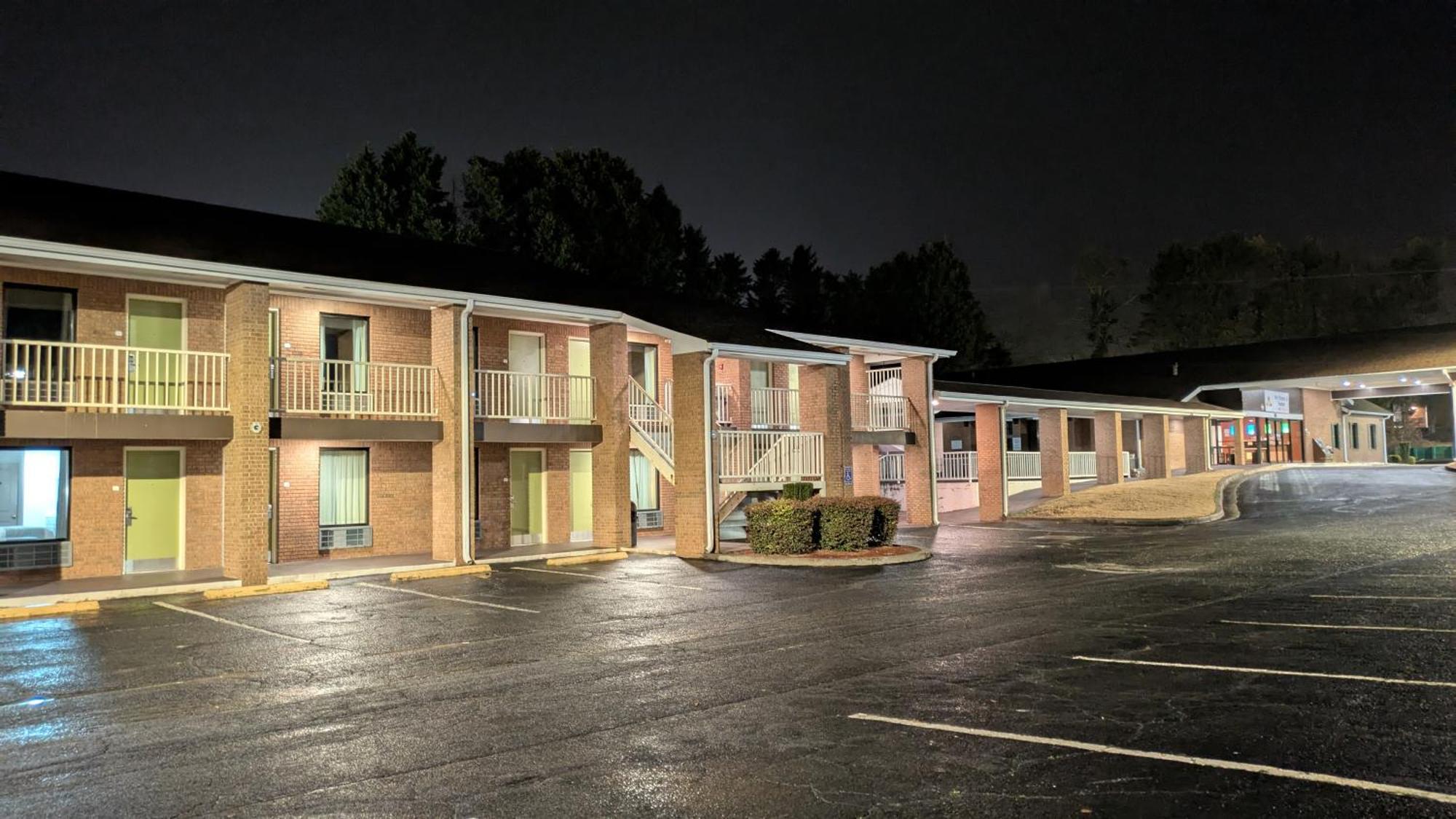My Home & Suites Toccoa Exterior photo